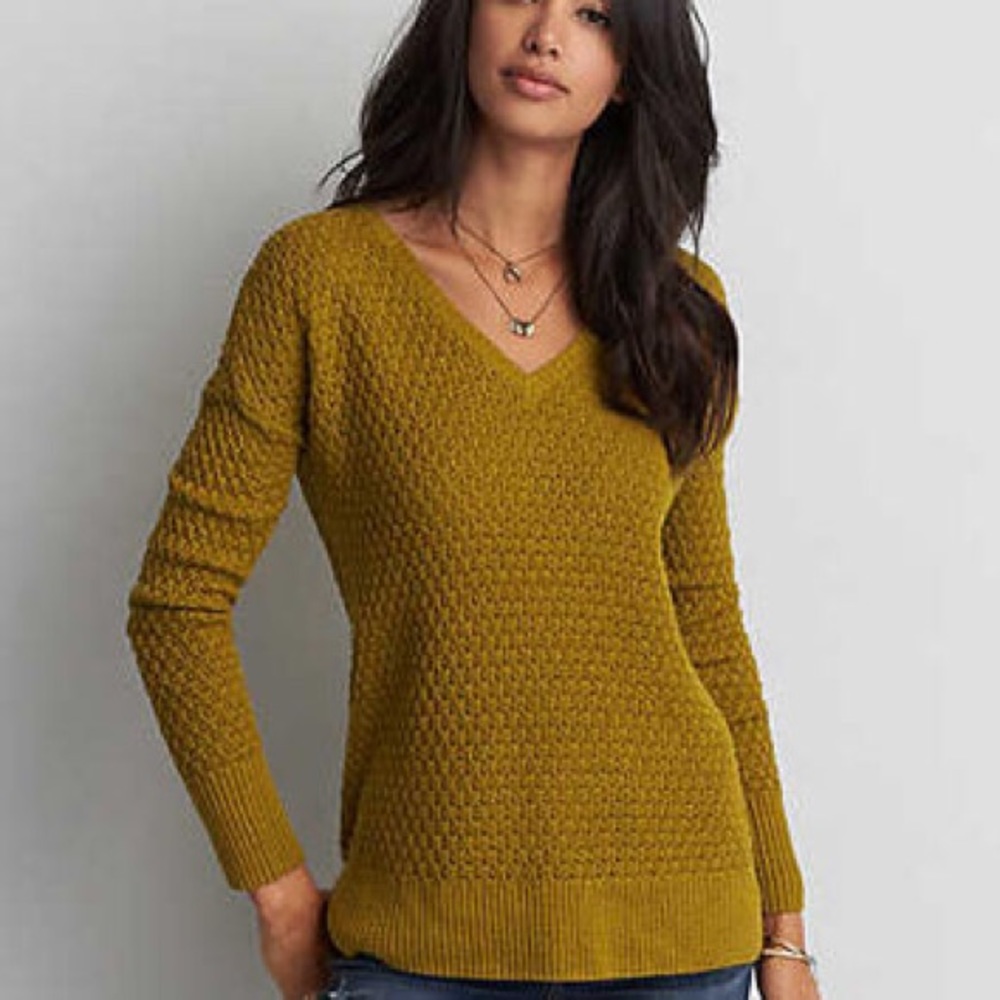 American Eagle waffle knit sweater